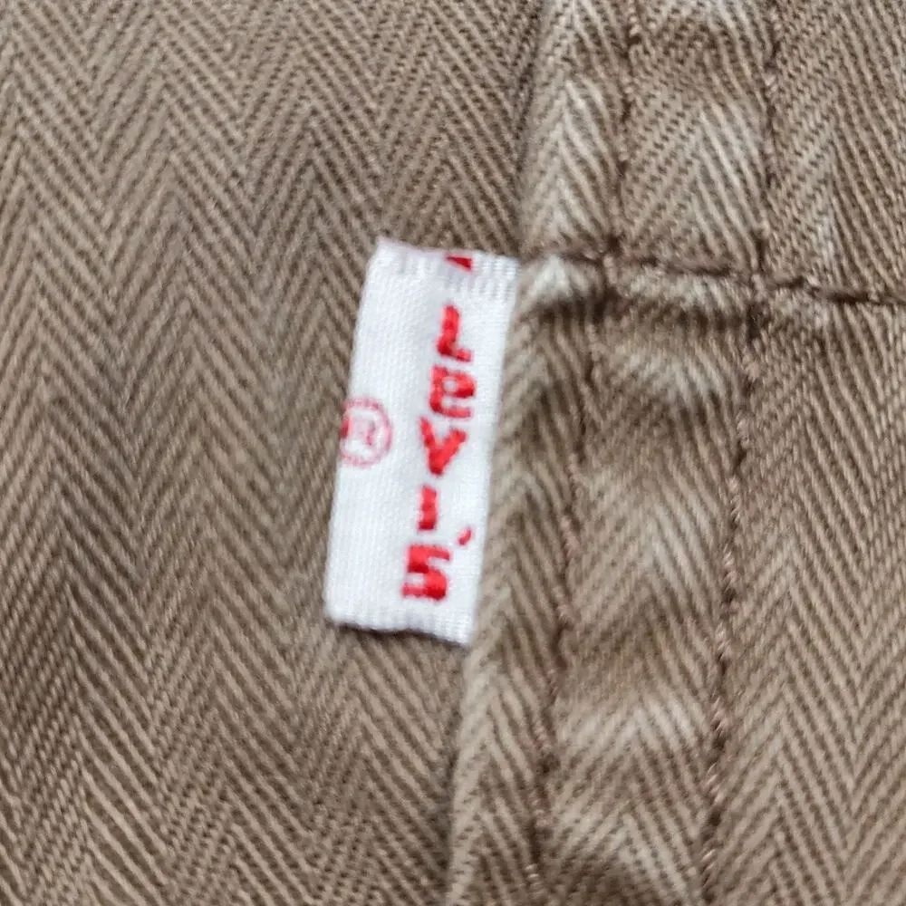 Levis levis tab